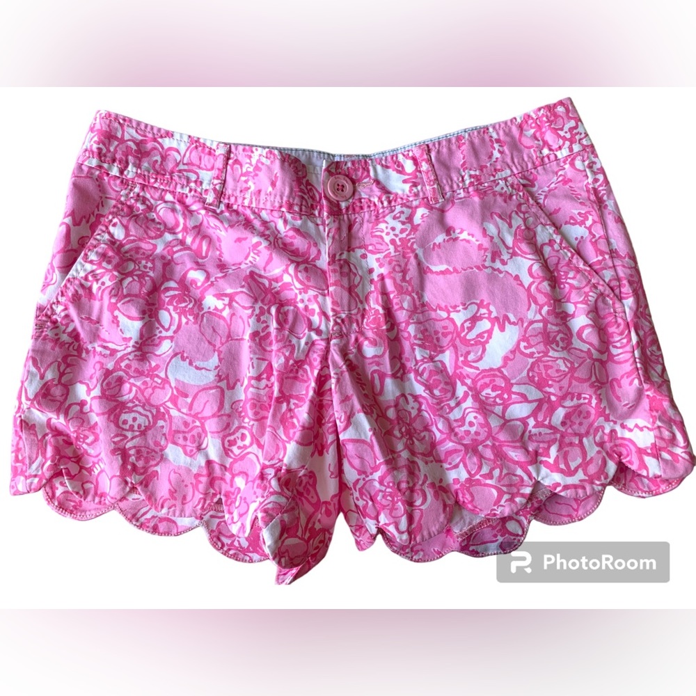 Lilly Pulitzer Women’s Scalloped Hem Shorts